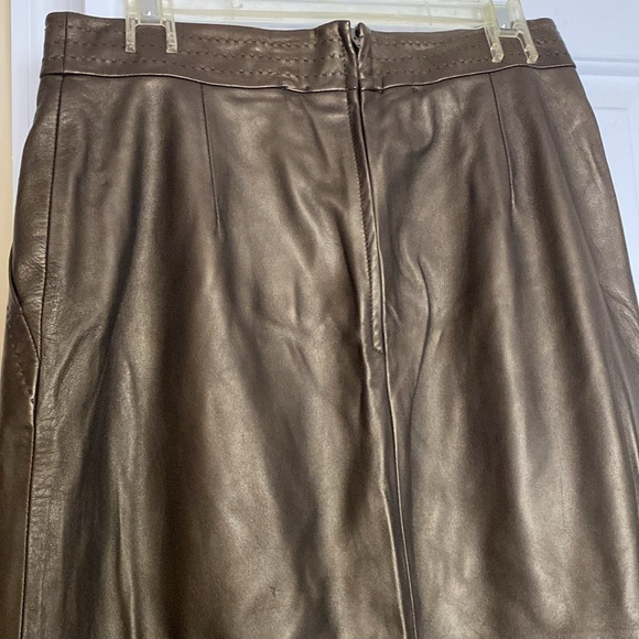 MaxMara 💯 Leather Shimmering Metallic Skirt Never Used Made in Italy 🇮🇹 - Picture 7 of 16